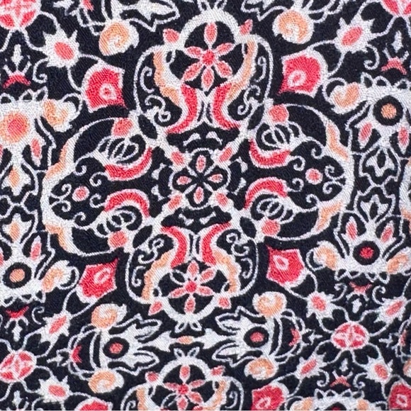 Westport print tunic top in black, pink, white and orange.  Size L - Picture 3 of 10